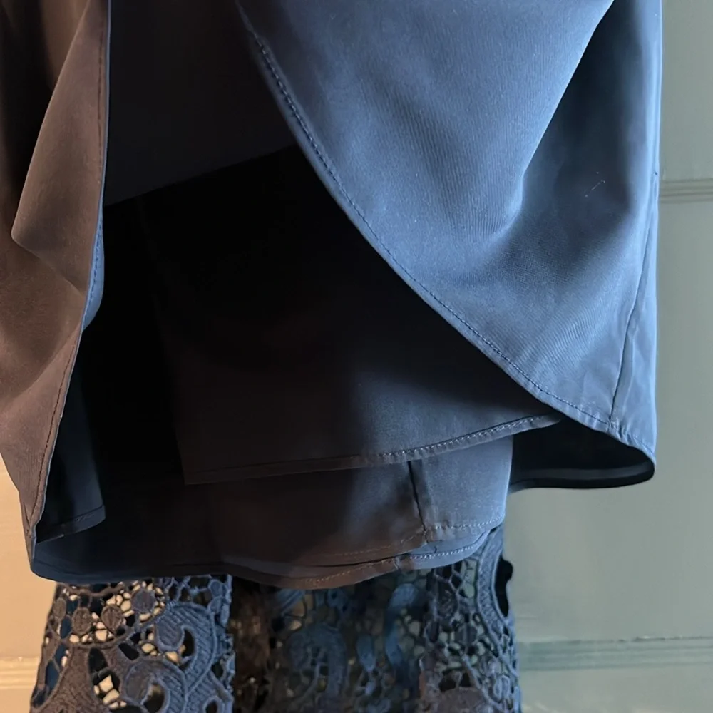 Alice & Olivia Tunic Top - Picture 6 of 7